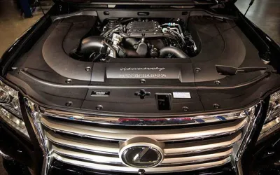 LX 570